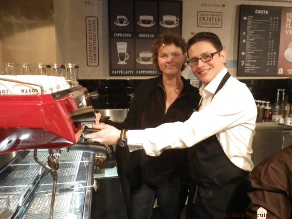 Bien dans ma cuisine en compagnie de Gennaro Pellicia, THE coffe taster pour Costa Coffee.